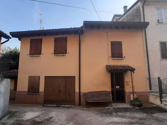 Villa Indipendente in vendita a Arsiero, Veneto