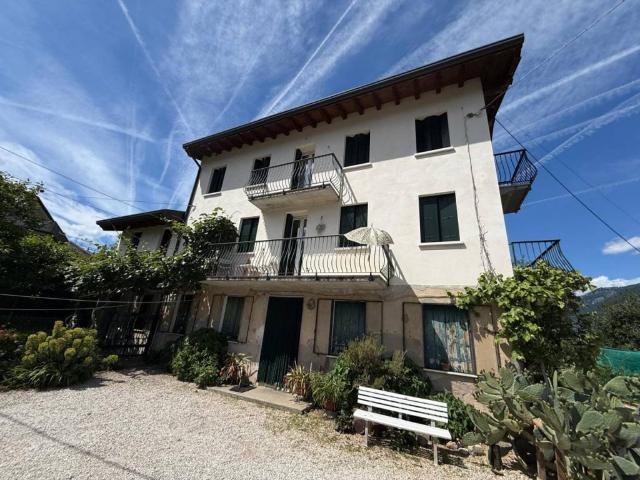 Villa Indipendente in vendita a Arsiero, Veneto