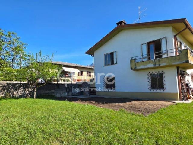 Villa Indipendente in vendita a Artegna, Friuli-Venezia Giulia