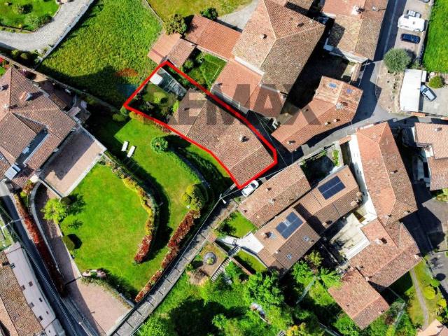 Villa Indipendente in vendita a Comunità montana della valle Camonica, Artogne