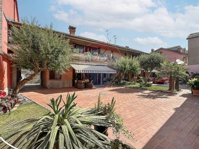 Villa Indipendente in vendita a Arzago D'adda, Lombardia