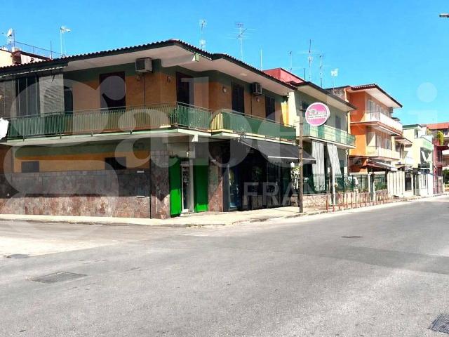Villa Indipendente in vendita a Arzano, Campania
