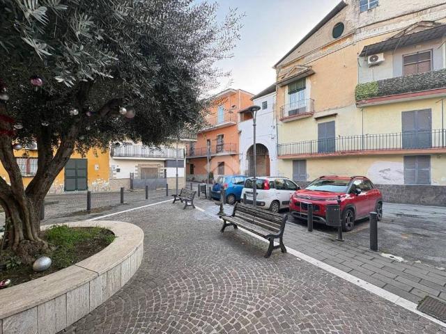 Villa Indipendente in vendita a Arzano, Campania