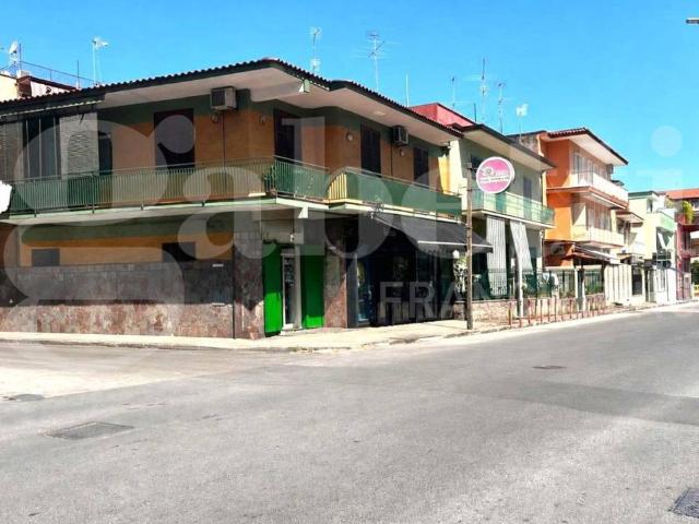 Villa Indipendente in vendita a Arzano, Campania