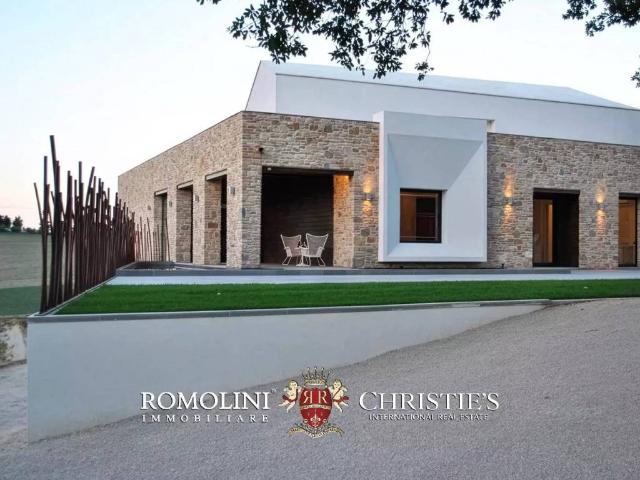 Villa Indipendente in vendita a San Venanzio, Marche