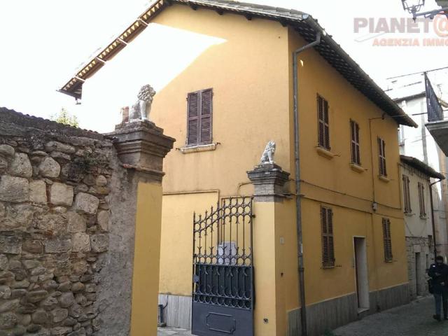 Villa Indipendente in vendita a San Venanzio, Marche