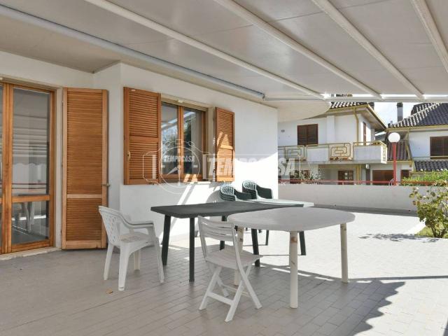 Villa Indipendente in vendita a Brecciarolo, Ascoli Piceno