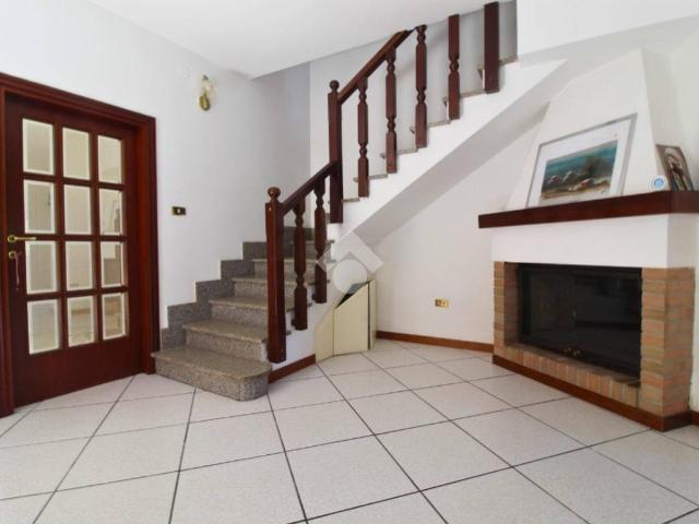 Villa Indipendente in vendita a Marche, Ascoli Piceno