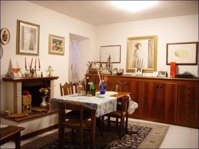 Villa Indipendente in vendita a San Venanzio, Marche