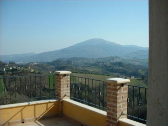 Villa Indipendente in vendita a Marche, Ascoli Piceno
