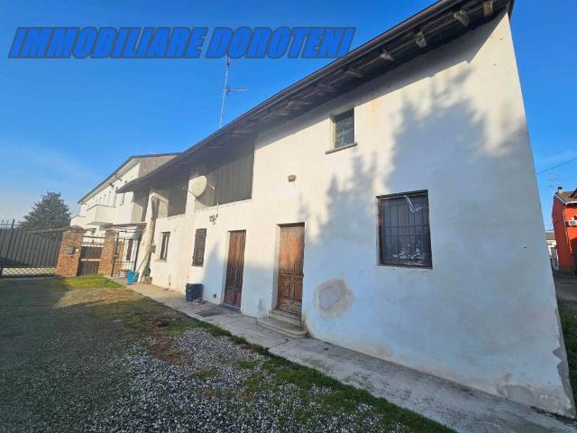 Villa Indipendente in vendita a Piemonte, Vercelli