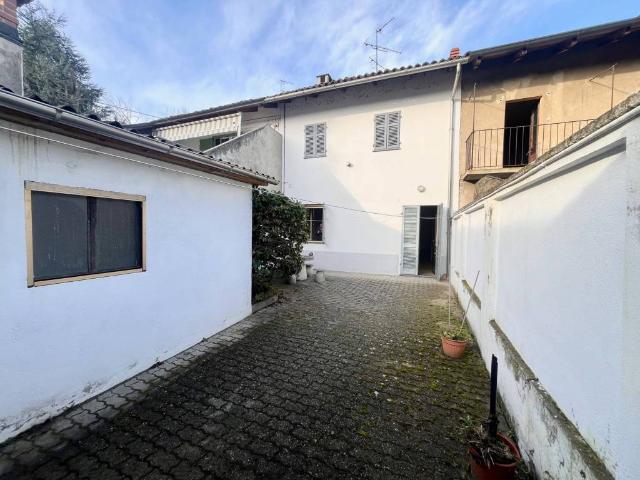 Villa Indipendente in vendita a Piemonte, Vercelli