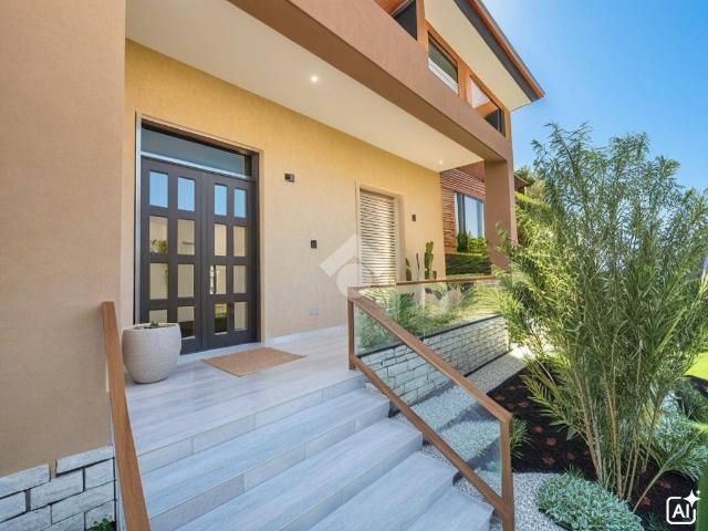 Villa Indipendente in vendita a Assisi, Umbria