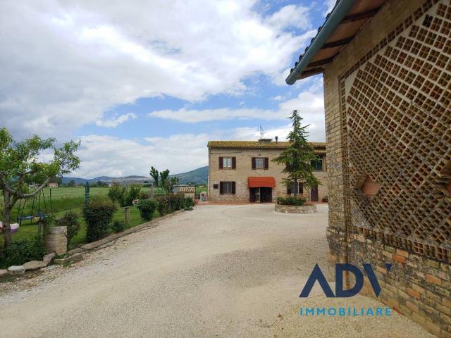 Villa Indipendente in vendita a Assisi, Umbria