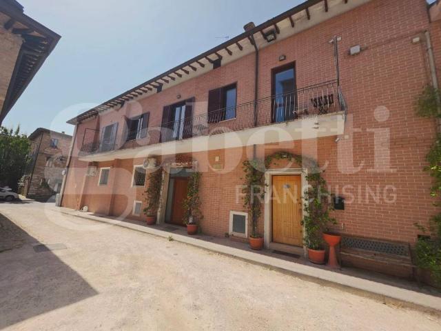Villa Indipendente in vendita a Assisi, Umbria