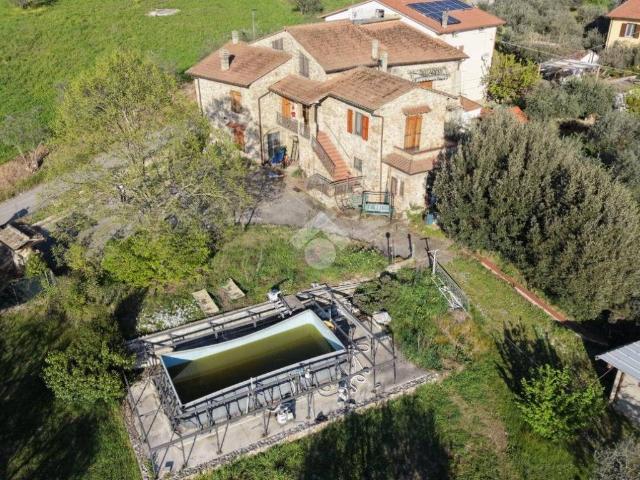 Villa Indipendente in vendita a Capodacqua, Assisi
