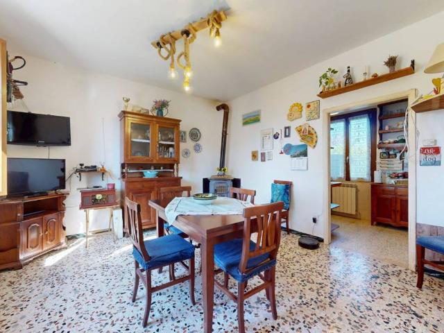 Villa Indipendente in vendita a Castelnuovo, Assisi