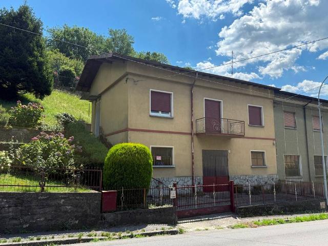 Villa Indipendente in vendita a Cranno, Asso