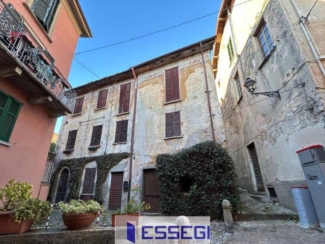 Villa Indipendente in vendita a Pagnano, Asso