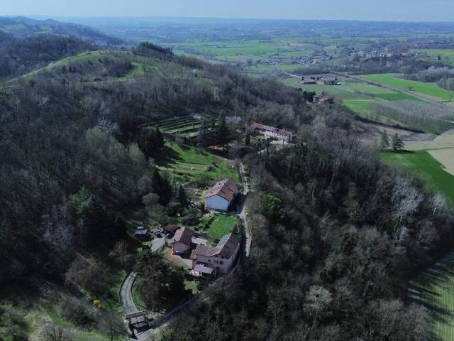 Villa Indipendente in vendita a Piemonte, Asti