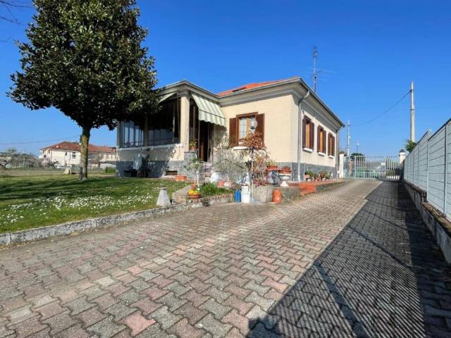 Villa Indipendente in vendita a Trincere, Piemonte