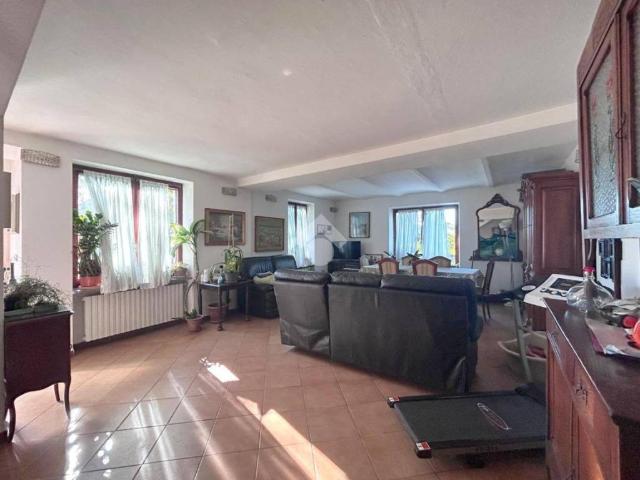 Villa Indipendente in vendita a Piemonte, Asti