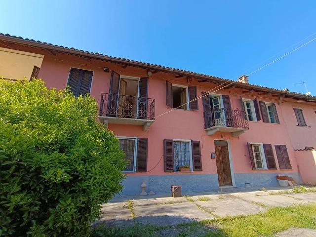 Villa Indipendente in vendita a Serravalle, Piemonte