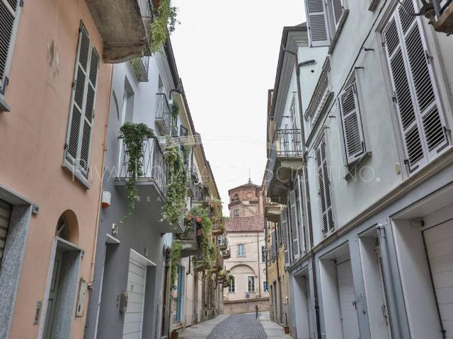 Villa Indipendente in vendita a Rione San Secondo, Piemonte