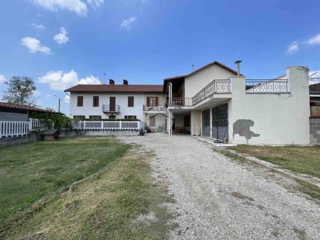 Villa Indipendente in vendita a Piemonte, Asti