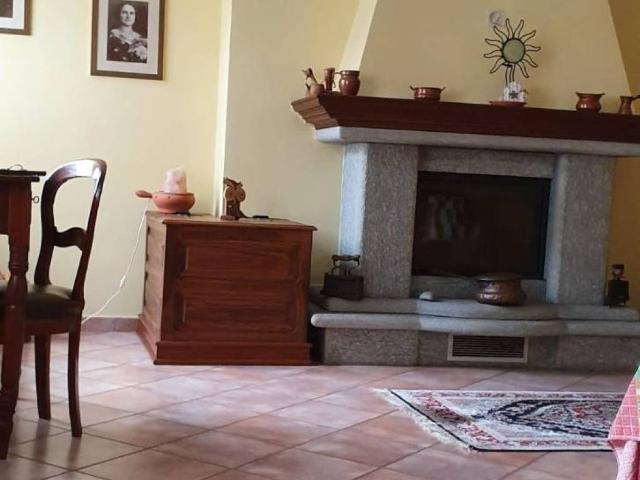Villa Indipendente in vendita a Quarto Inferiore, Piemonte