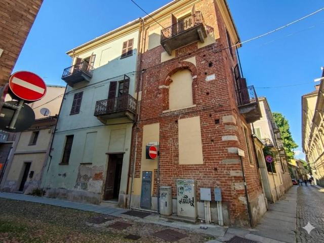 Villa Indipendente in vendita a Rione Cattedrale, Piemonte