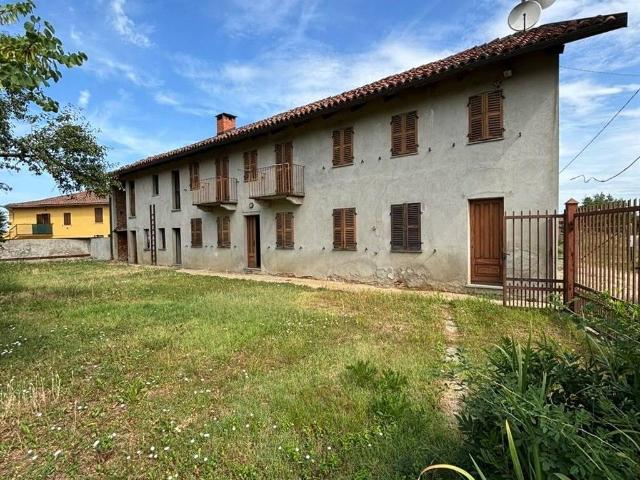 Villa Indipendente in vendita a Quarto Superiore, Piemonte