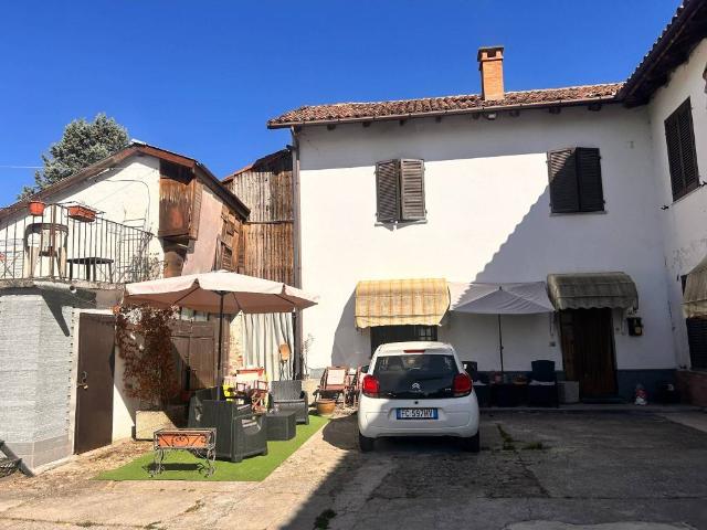 Villa Indipendente in vendita a Piemonte, Asti