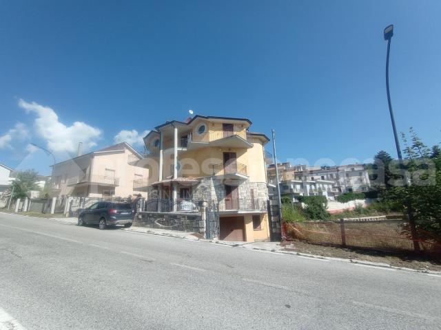 Villa Indipendente in vendita a Ateleta, Abruzzo