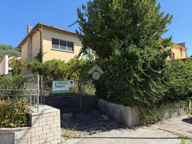 Villa Indipendente in vendita a Atina Inferiore - Ponte Melfa, Atina