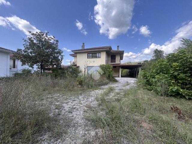 Villa Indipendente in vendita a Atina Inferiore - Ponte Melfa, Atina