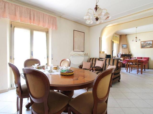 Villa Indipendente in vendita a Atri, Abruzzo