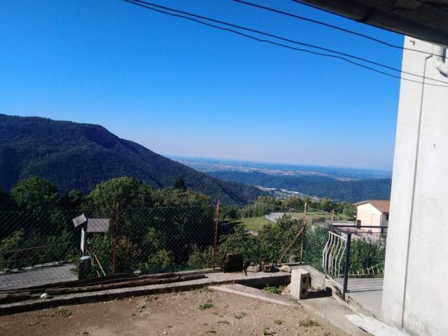 Villa Indipendente in vendita a Attimis, Friuli-Venezia Giulia