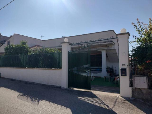 Villa Indipendente in vendita a Augusta, Siracusa
