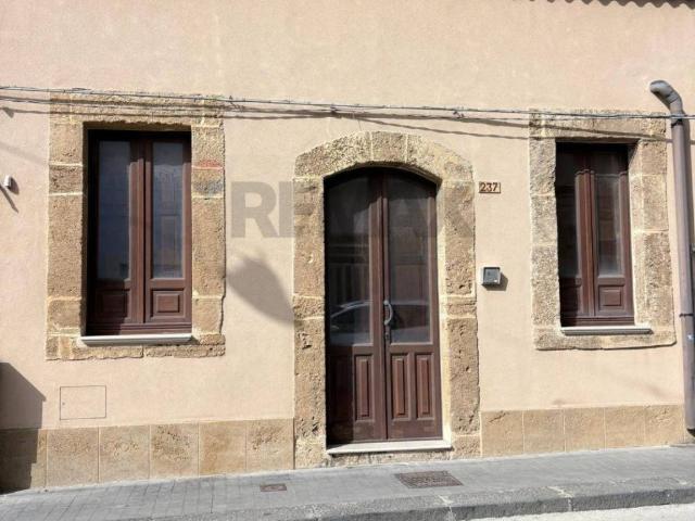 Villa Indipendente in vendita a Augusta, Sicilia