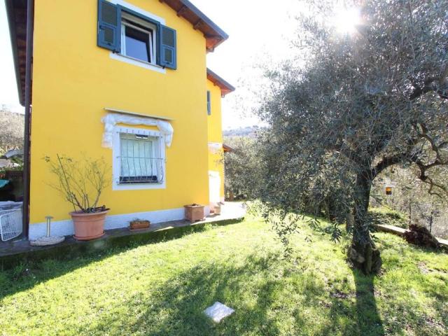 Villa Indipendente in vendita a Unione di comuni Montana Lunigiana, Aulla