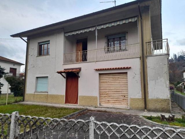 Villa Indipendente in vendita a Unione di comuni Montana Lunigiana, Fivizzano