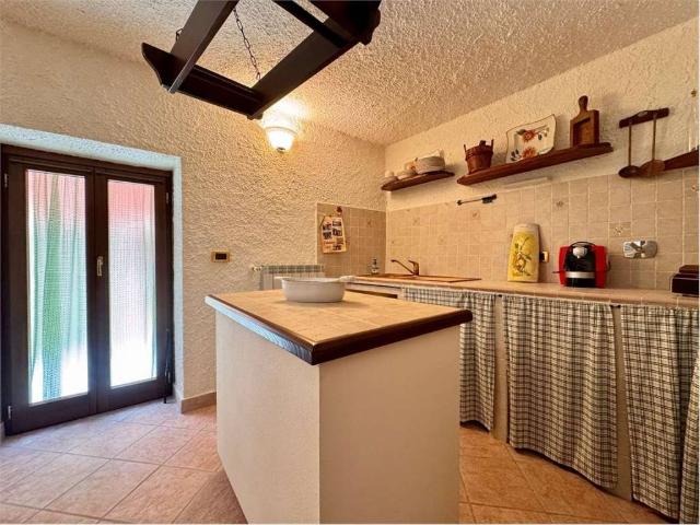 Villa Indipendente in vendita a Aurigo, Liguria