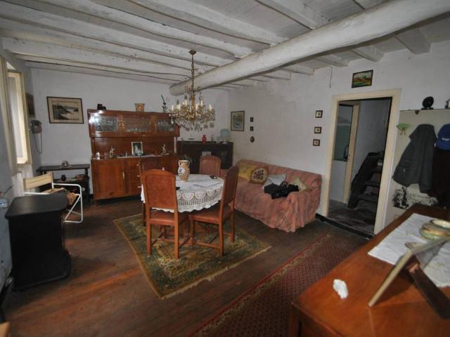 Villa Indipendente in vendita a Avegno