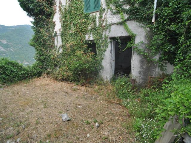 Villa Indipendente in vendita a Avegno, Testana