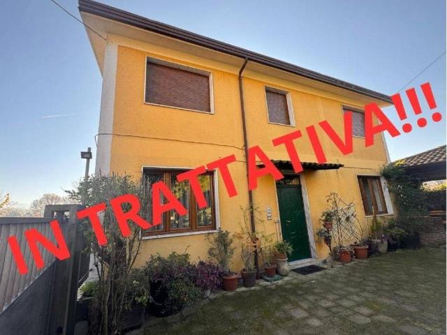 Villa Indipendente in vendita a Avellino, Campania