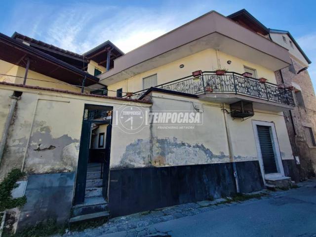 Villa Indipendente in vendita a Borgo San Lorenzo, Aversa