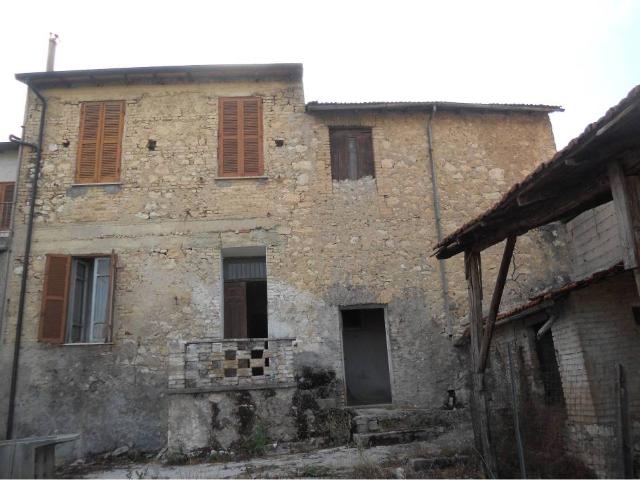 Villa Indipendente in vendita a Avezzano, Abruzzo