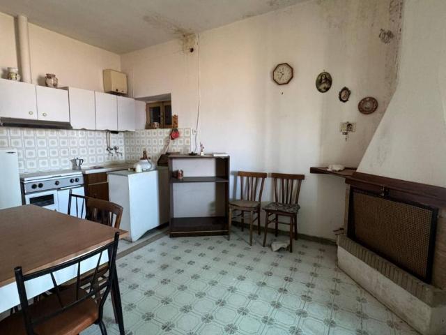 Villa Indipendente in vendita a Avezzano, Abruzzo
