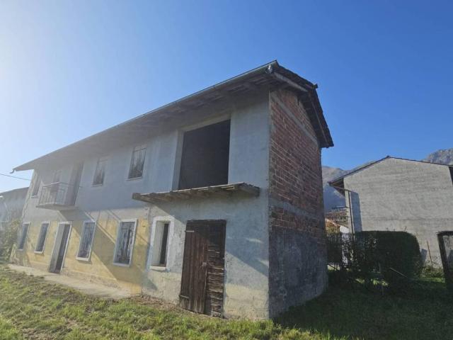 Villa Indipendente in vendita a Selva di Giais, Aviano